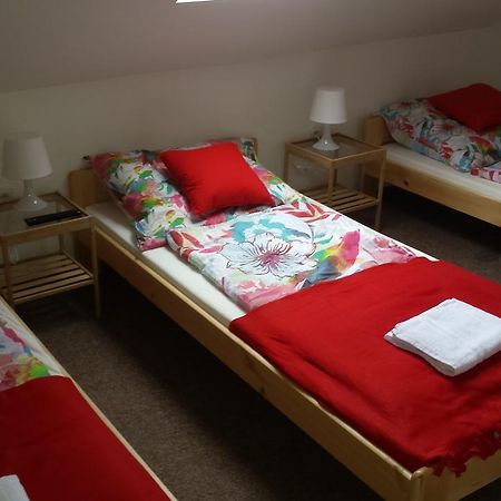 Bakin bar Hotel Trebic Bagian luar foto