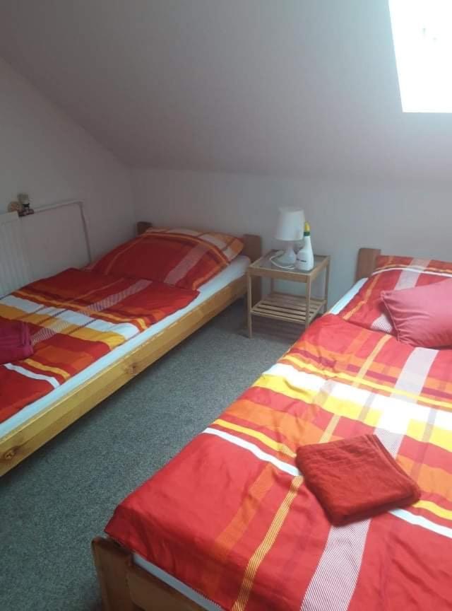 Bakin bar Hotel Trebic Bagian luar foto