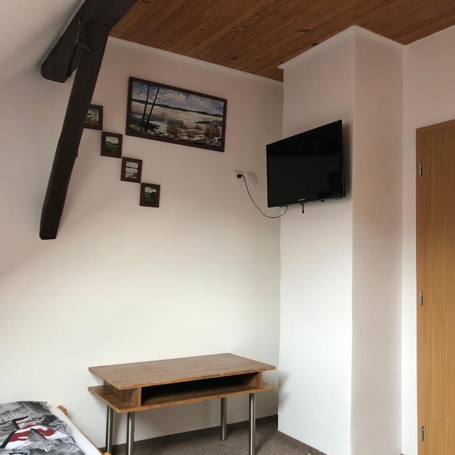 Bakin bar Hotel Trebic Bagian luar foto