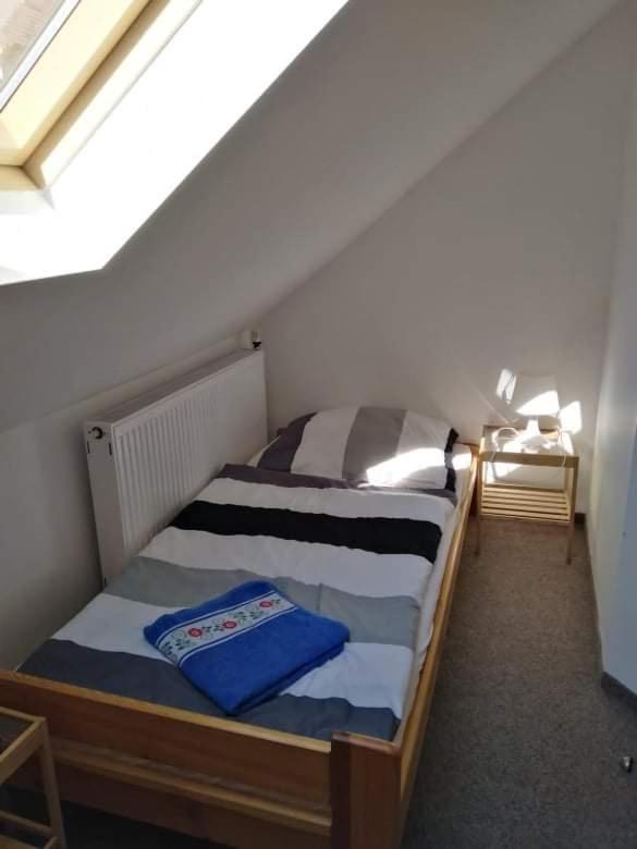 Bakin bar Hotel Trebic Bagian luar foto