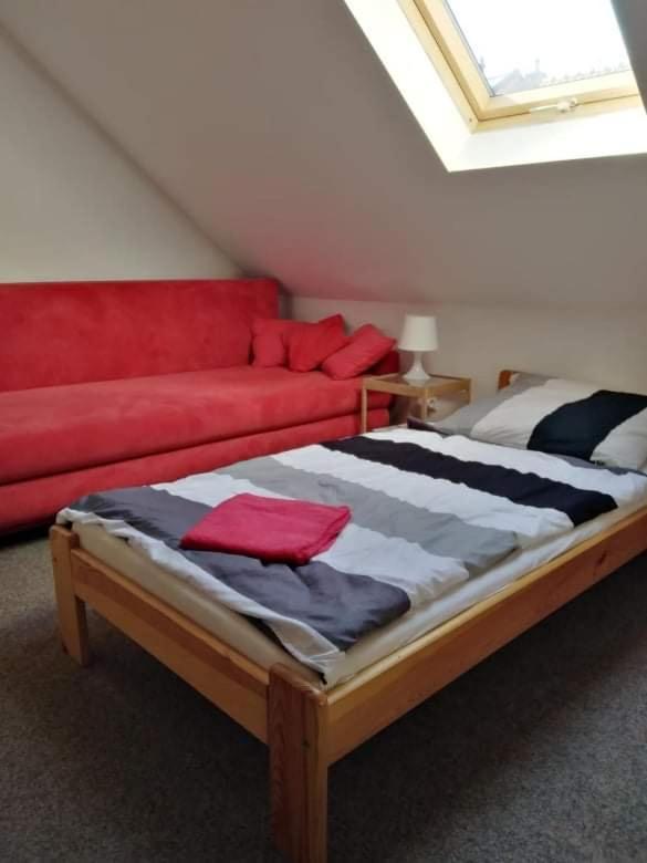 Bakin bar Hotel Trebic Bagian luar foto