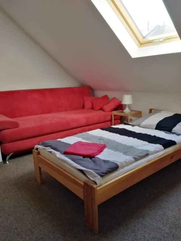 Bakin bar Hotel Trebic Bagian luar foto