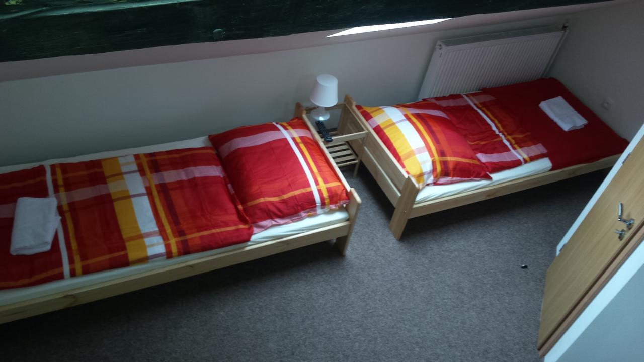 Bakin bar Hotel Trebic Bagian luar foto